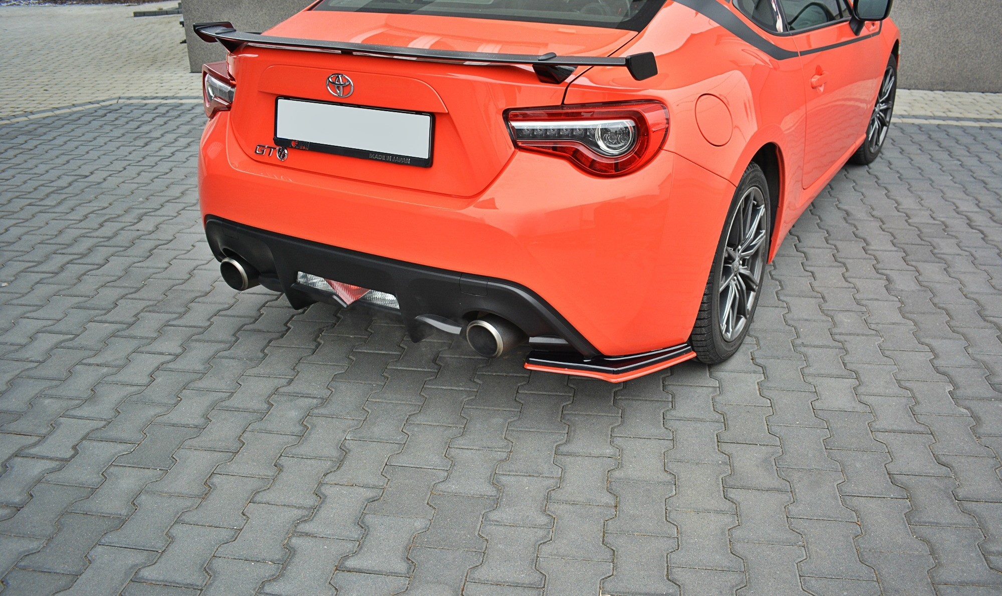 Maxton Design V2 Redline Gloss Black Rear Side Splitters